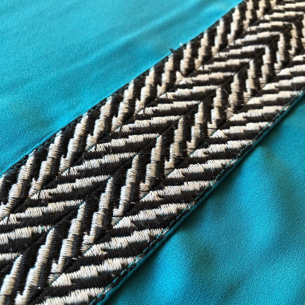 THML Turquoise Tank - Picture 4 of 7